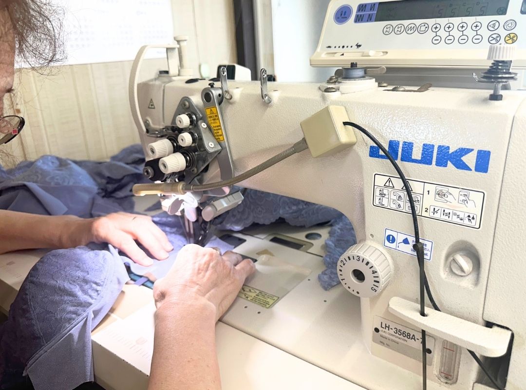 ブルーメリア縫製現場